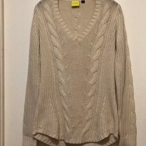 V-neck cashmere sweater